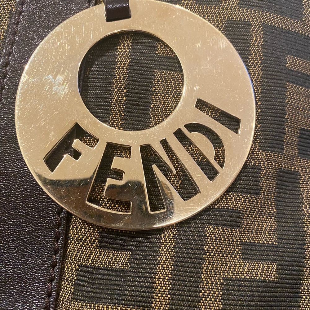 Fendi - Picture 8 of 10
